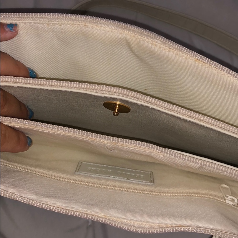 Purse - Picture 5 of 7